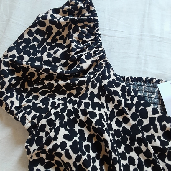 🧡H&M front tie black and white blouse - Picture 2 of 4